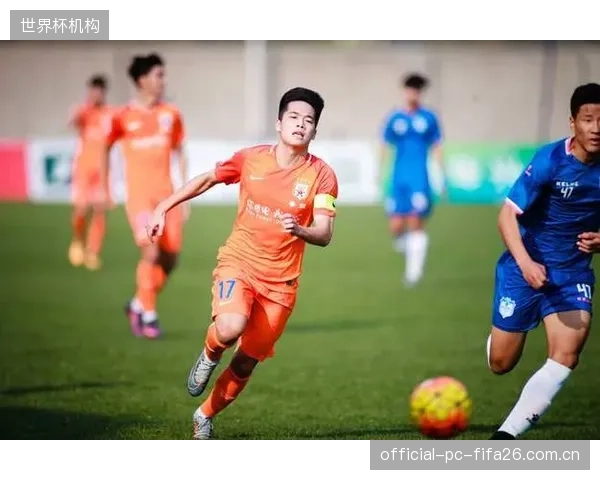 韩国队在预选赛中展现了三中卫体系的控场能力，但破密集防守仍需更多手段。